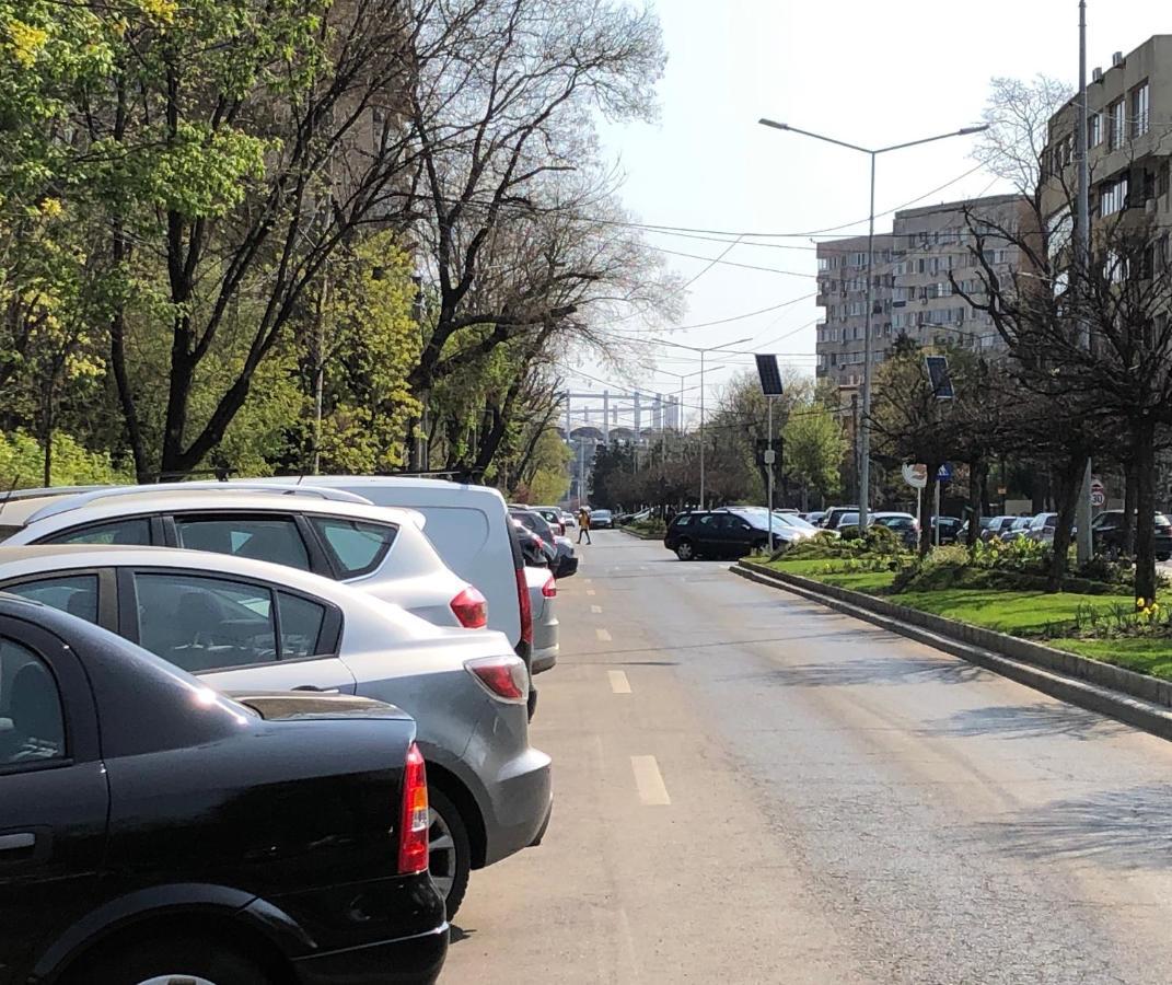 Cozy And Clean Apartment, Near National Arena Bucareste Exterior foto