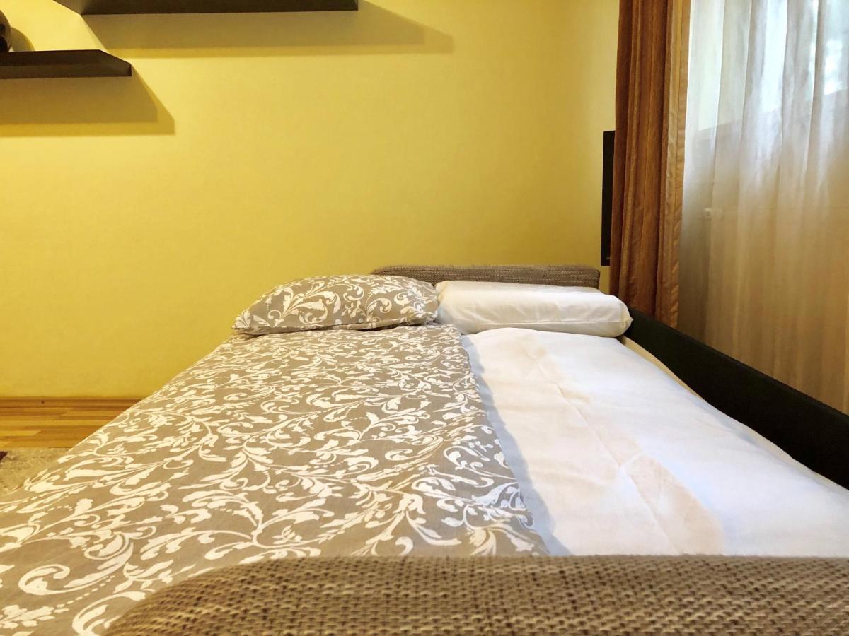Cozy And Clean Apartment, Near National Arena Bucareste Exterior foto